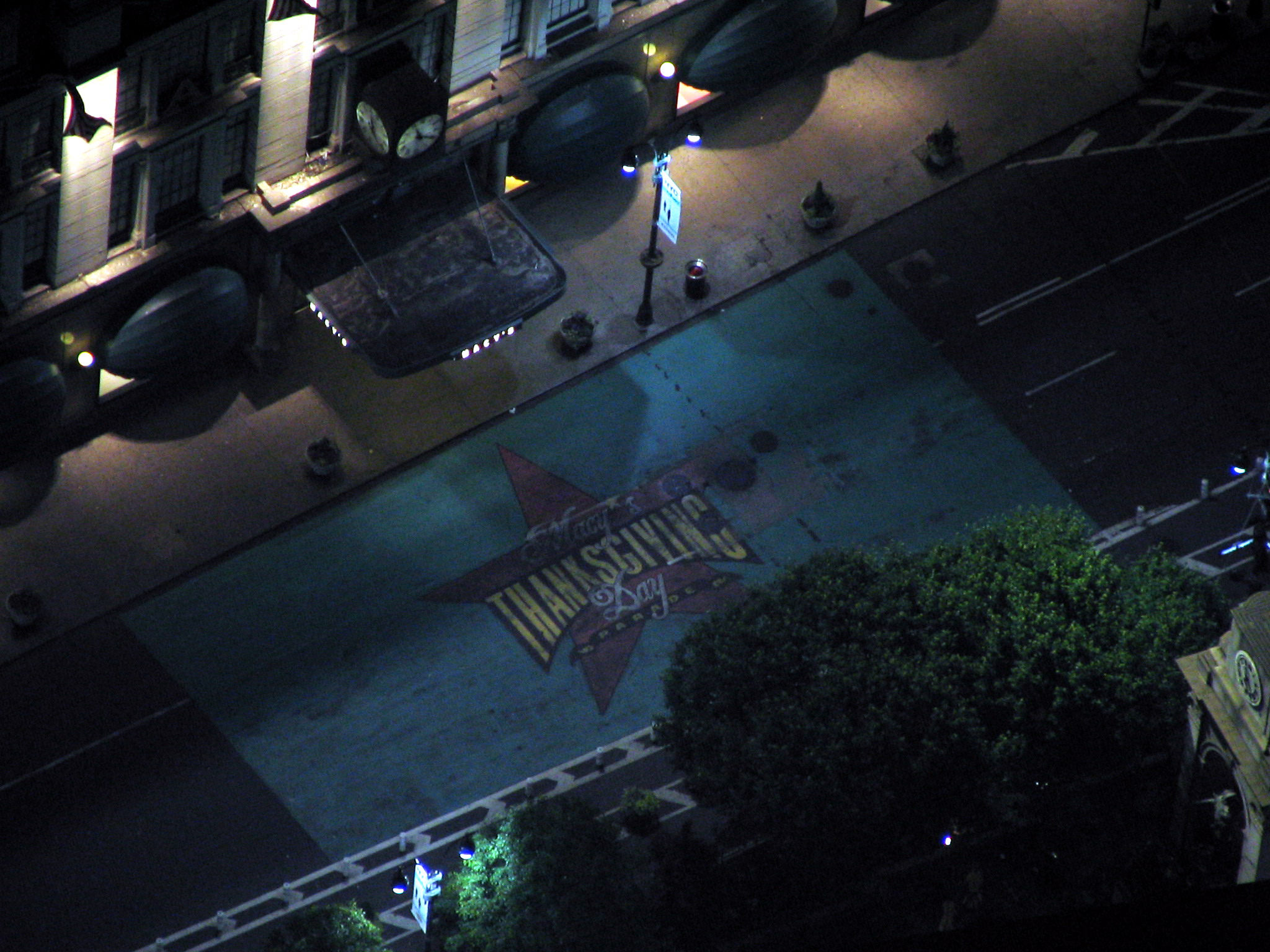 Empire state building at night 24.jpg